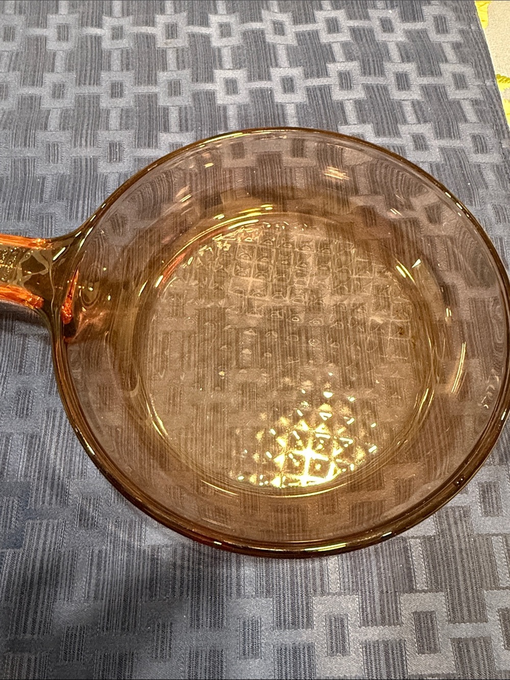 Corning Vision France Amber 7" Glass Skillet with Handle - Picture 2 of 6